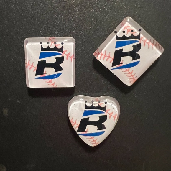 Handmade magnets, keychains, earrings, and pendant necklaces-customizable. - Picture 3 of 11